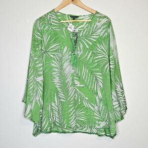 Unique Spectrum Leaf Print Green & White Women's Top Size 2X NWT